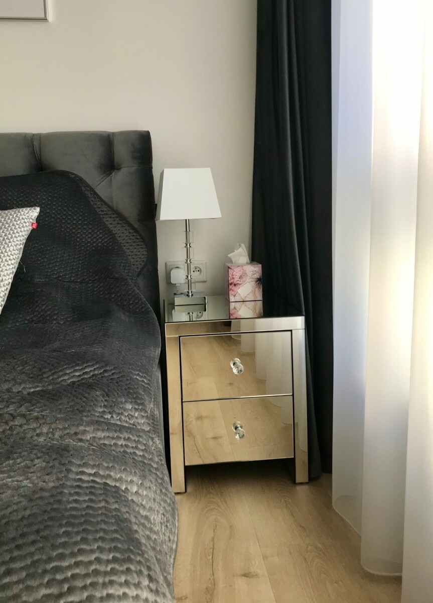 6E1A7957-964D-4ABB-B555-1AC85A8F8B6E