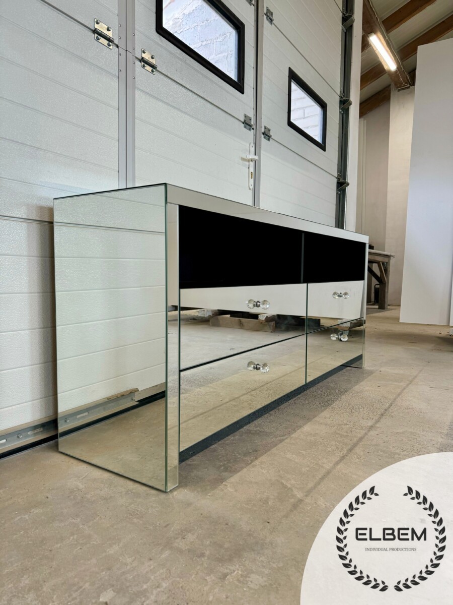 Lustrzana szafka RTV GLAMOUR - GLAM DECO MAX - obrazek 8